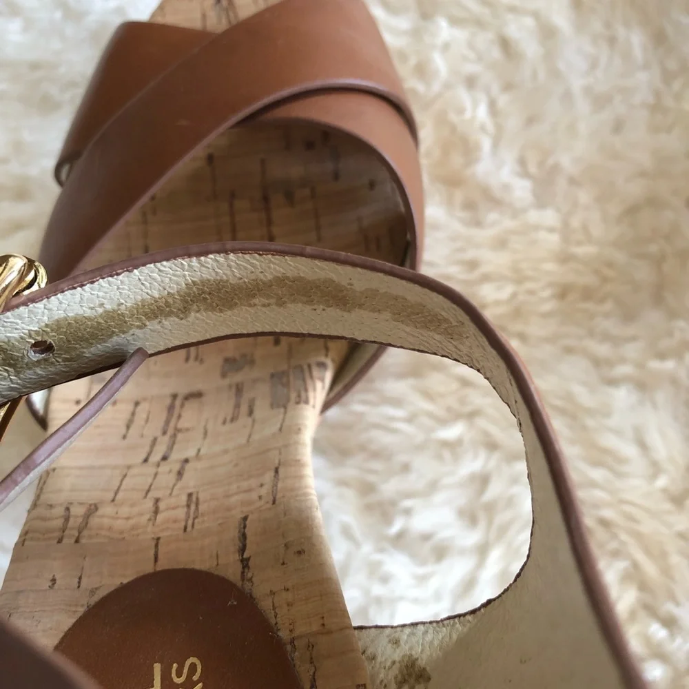 MICHAEL Michael Kors Brown Vintage Block Heels - Picture 8 of 8